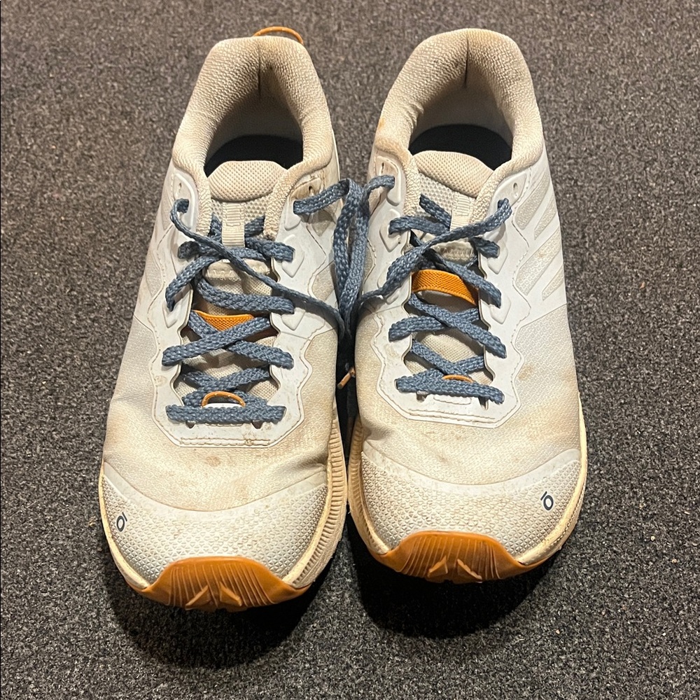 Women’s size 10 Oboz Katabatic Wind Low